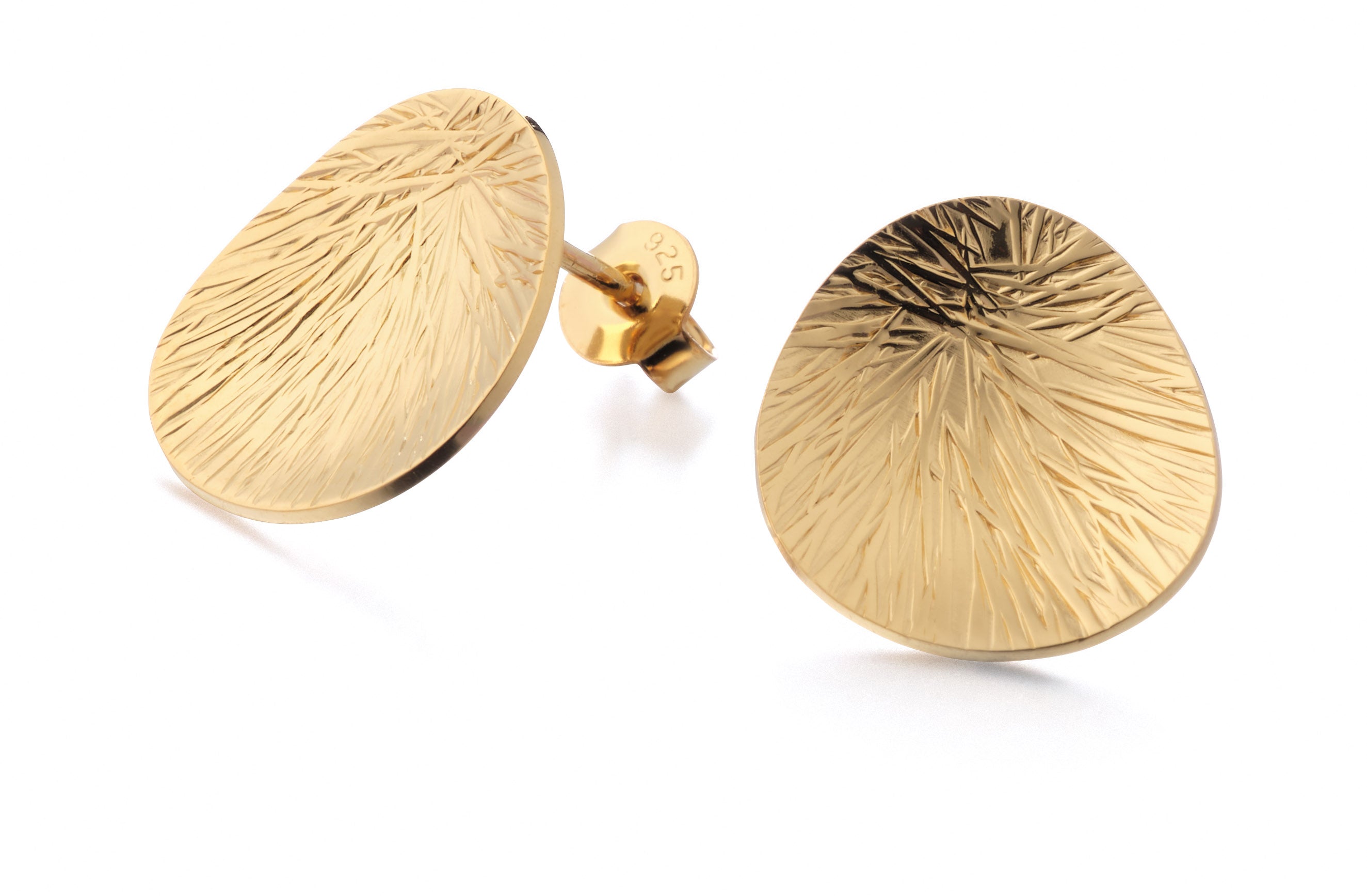 Lumoava_Lily_tappikorvakorut_keltakullattu_L64257900000_1