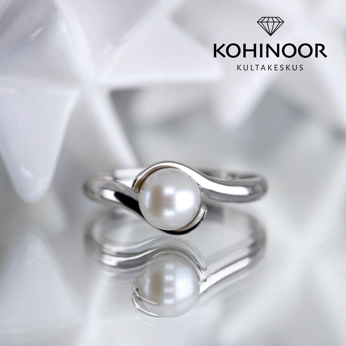 Kohinoor Lily - valkokultainen helmisormus 013-214V-06-150 - Puustjärven Kello & Kulta