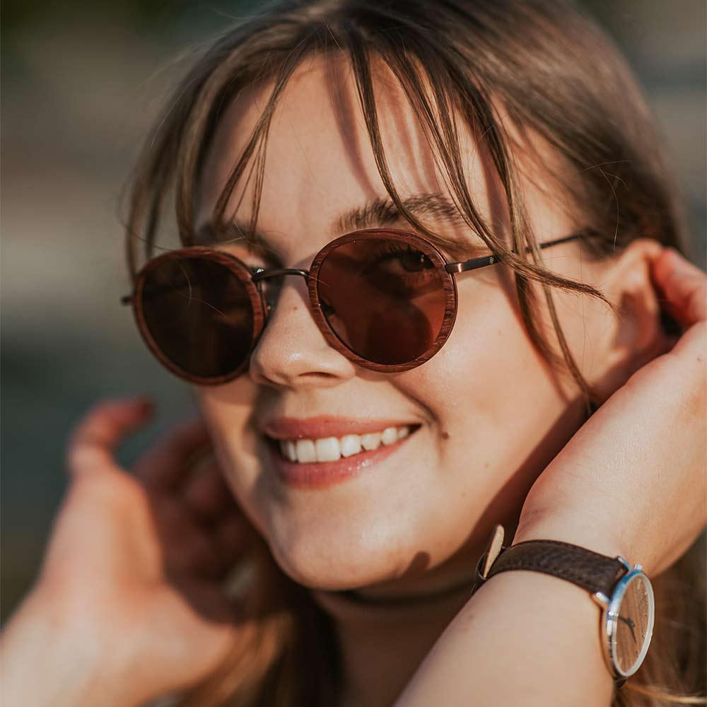 Aarni Bally Ruusupuu - aurinkolasit - Puustjärven Kello & Kulta