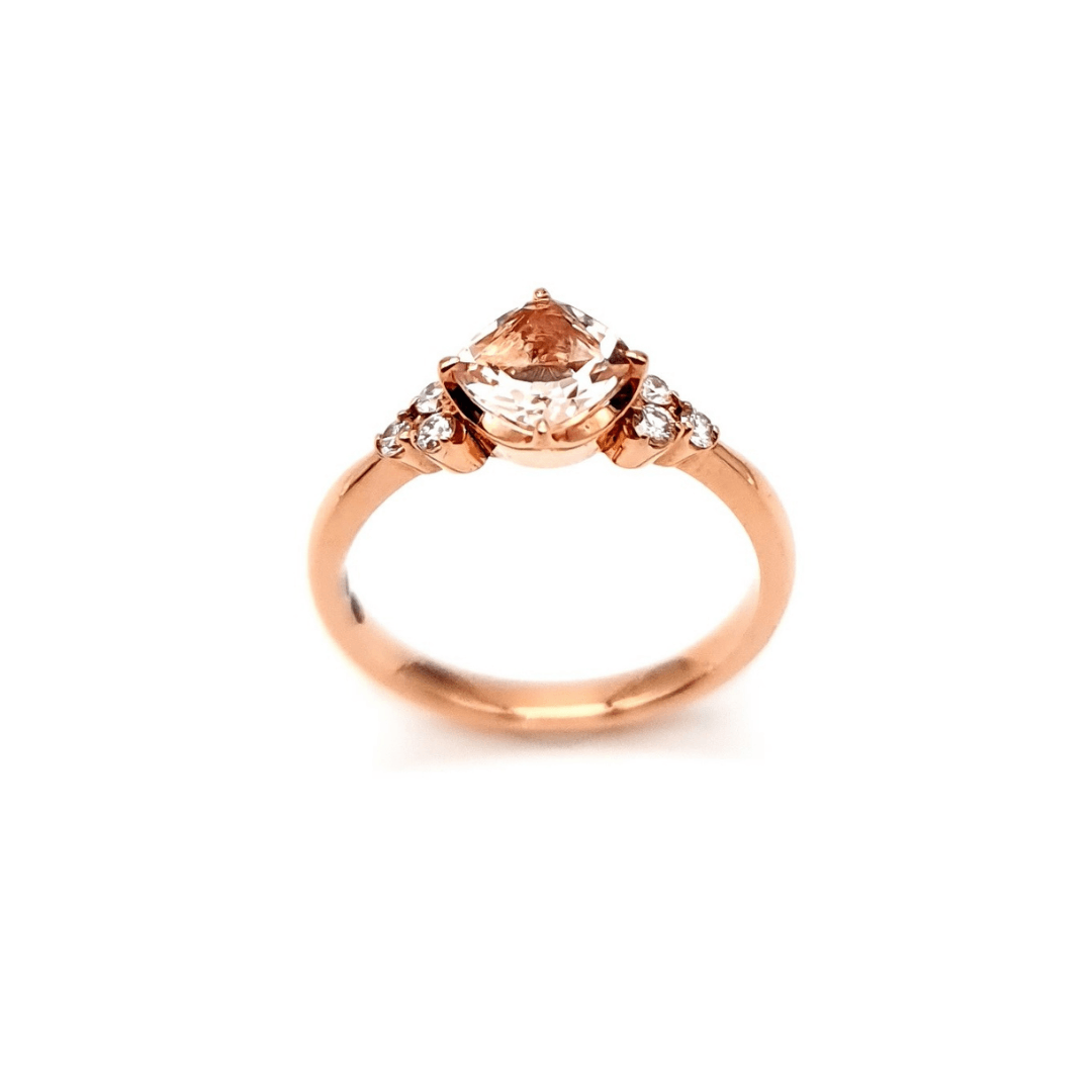 Kohinoor punakultainen timanttisormus morganiitilla 983S-802P-12B3-170 - Puustjärven Kello & Kulta