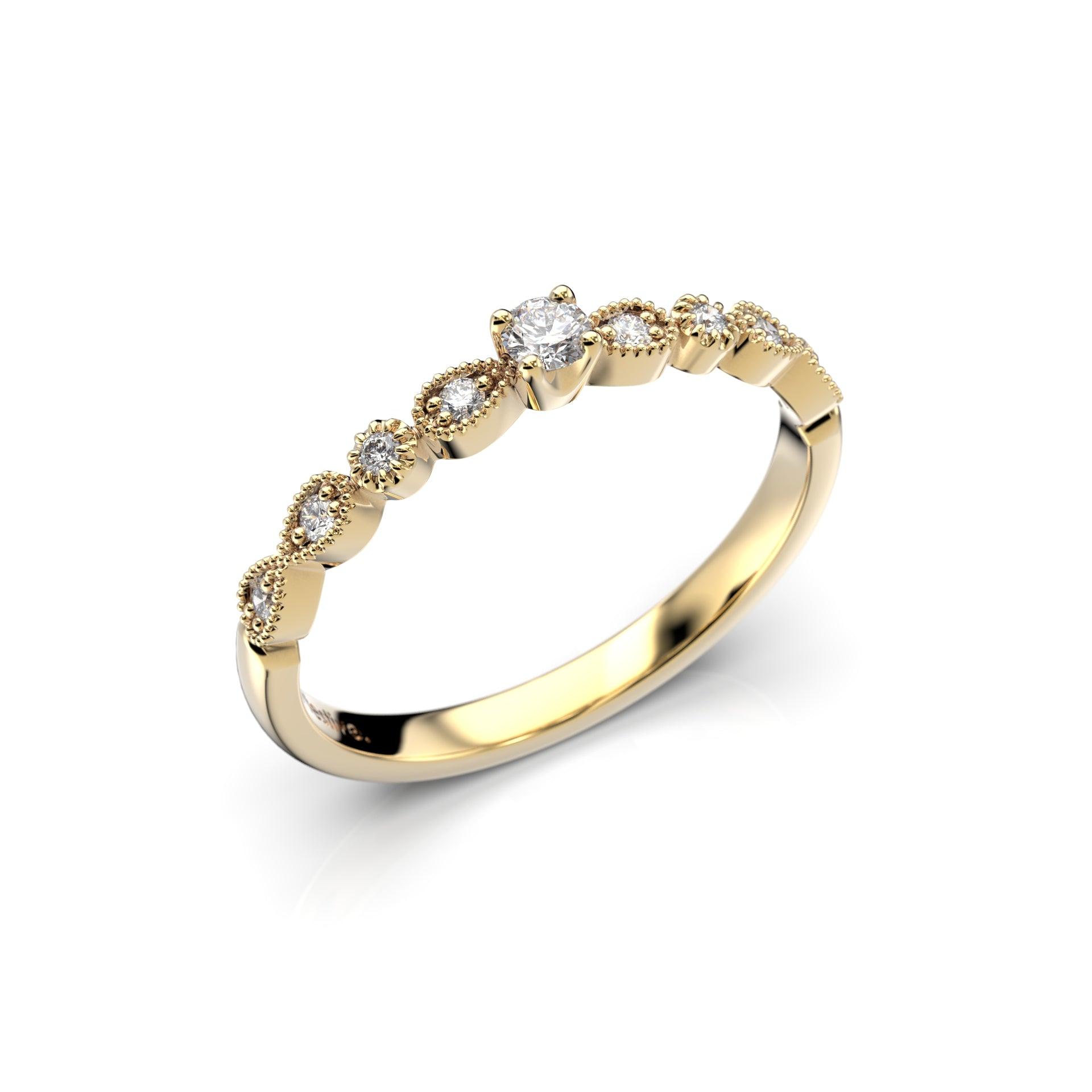 Festive Astrid - keltakultainen timanttisormus 14-648-013-KK-150 - Puustjärven Kello & Kulta